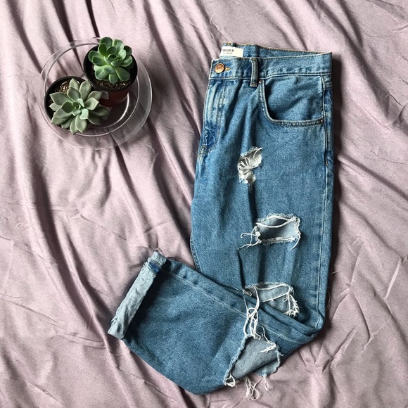 Ripped Boyfriend Jeans 👖